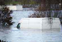 Повені в Канаді та США призвели до відключень. Стало відомо про першу жертву