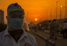 Столиця Індії закриває школи через забруднення повітря