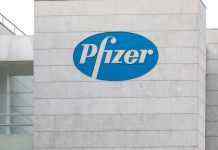 Pfizer просить дозволити використовувати таблетки від COVID-19 в США