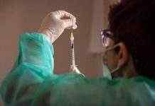 У Грузії дозволили прищеплювати від 12 до 15 років вакциною Pfizer