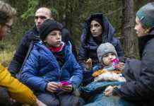 Використання мігрантів у Білорусі рівносильно контрабанді людей, – заява ЄС і України