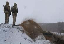 Прикордонники продовжують зміцнювати кордон з Росією незважаючи на морози: відео