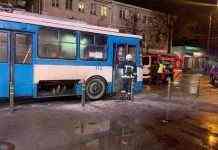 У Рівному на ходу загорівся тролейбус