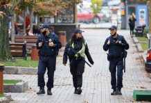 Викидала сміття без паспорта. У Мелітополі жінку судили за порушення карантину