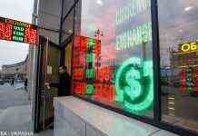 Курс долара знову піднявся вище 27 гривень