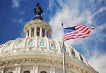 Мобілізація військових і безкоштовні тести: у США анонсували заходи по боротьбі з “Омікроном”