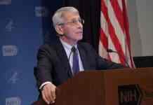 Американців попередили про ризик під час подорожей: “Омікрон” вирує по всьому світу