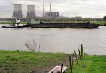 Німеччина зупинила половину енергоблоків АЕС