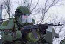 Більше 300 порушень за добу: бойовики влаштували масові навчання на Донбасі