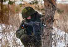 Бойовики тричі обстріляли українські позиції на Донбасі, поранений військовий