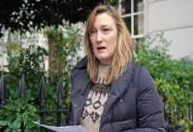 Радниця Джонсона звільнилася після публікації відео про вечірку в розпал суворого локдауна