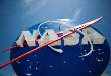 Політ перших туристів у космос на кораблі SpaceX до МКС запланований наприкінці зими