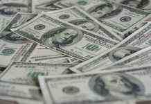 Центробанк США зберіг базову ставку на нулі і погіршив прогноз ВВП на 2021 рік