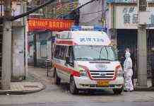 Жителі ізольованого Сіаню просять допомоги: влада визнала проблему з доставкою продуктів