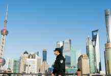 Через 30 років. Викрадений в дитинстві китаєць знайшов матір по намальованій карті села