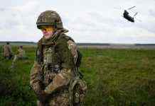 Британські війська готові евакуюватися з України у разі вторгнення РФ, – Daily Express