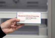 Moderna назвала терміни розробки бустерної вакцини від “Омікрону”