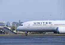 Авіакомпанії США скасували понад 900 різдвяних рейсів