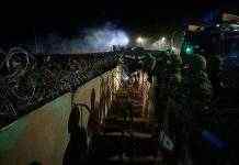 Атака лазером і камінням: білоруські силовики допомогли мігрантам прорватися до Польщі