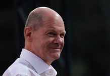 Байден вперше поговорив з новим канцлером Німеччини: зачепили Україну