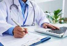 Умовний термін та великий штраф. У Франції лікаря засудили за підробку COVID-документів