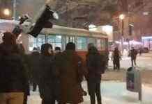 У Дніпрі трамвай зійшов з рейок і наїхав на пішохода