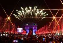 Париж скасовує новорічні заходи на Єлисейських полях через штам “Омікрон”