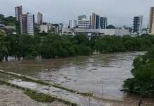 У Бразилії евакуювали 50 тисяч людей через повені