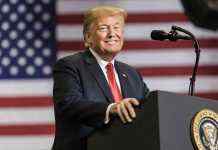 Нова соцмережа Трампа хоче залучити 1 млрд доларів