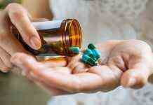 Південна Корея дозволила лікувати COVID-хворих пігулками Pfizer