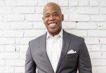 Новий мер Нью-Йорка обійняв посаду