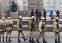 Влада Казахстану заявила про прибуття в країну 20 тисяч бойовиків