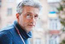 У Києві побили і пограбували відомого журналіста