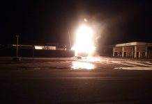 У Полтавській області мікроавтобус зіткнувся з газовою ємністю на АЗС і загорівся