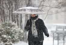 Шквали, дощі, а місцями – сніг: якою буде погода в перший день 2022 року