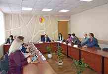 Водопостачання та дитяче харчування: у Кам’янському відбулося засідання виконавчого комітету міської ради