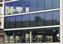 Криптовалюта в Google Pay і рекордна угода Microsoft. Головне зі світу технологій