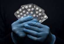 У Франції схвалили таблетки Pfizer від коронавірусу