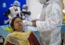 У столиці Індії за добу різко зросла кількість COVID-хворих