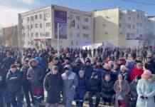 Протести в Казахстані: у містах знімають таблички з ім’ям Назарбаєва