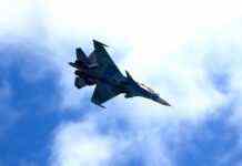 У відповідь на потоплену “Москву” окупанти вдарили по ракетному заводу під Києвом