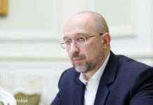 Шмигаль назвав ситуацію в Маріуполі найбільшою гуманітарною катастрофою століття