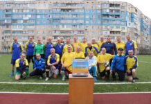 У Кам’янському пройшов благодійний футбольний матч на підтримку ЗСУ