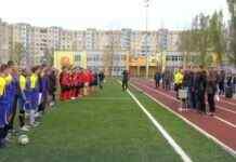 У Кам’янському пройшов благодійний футбольний матч між збірними командами Кам‘янського та Сєвєродонецька