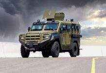 Канада закупить 8 бронемашин і поставить Україні