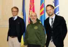 Усвідомлює поразку, але завдаватиме болю. Резніков попередив про важкі тижні протистояння з РФ