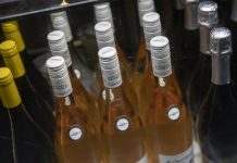 На Закарпатті дозволили продавати алкоголь із обмеженнями