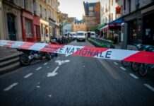 Поліція Парижа відкрила вогонь по автомобілю: водій і пасажир вбиті, – AFP