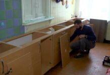 У Кам’янському для комфортного розміщення переселенців закупили меблі та кухонне обладнання