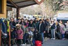 Українські біженці можуть залишатися в Європі на довго, – МВФ